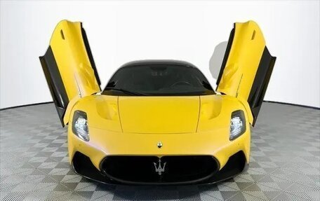 Maserati MC20, 2022 год, 19 000 000 рублей, 8 фотография