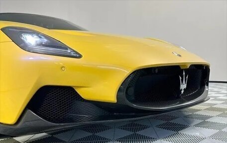 Maserati MC20, 2022 год, 19 000 000 рублей, 10 фотография