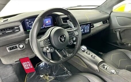 Maserati MC20, 2022 год, 19 000 000 рублей, 17 фотография