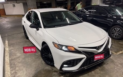 Toyota Camry, 2021 год, 2 490 000 рублей, 1 фотография