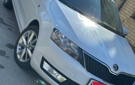Skoda Rapid I, 2015 год, 1 375 000 рублей, 1 фотография