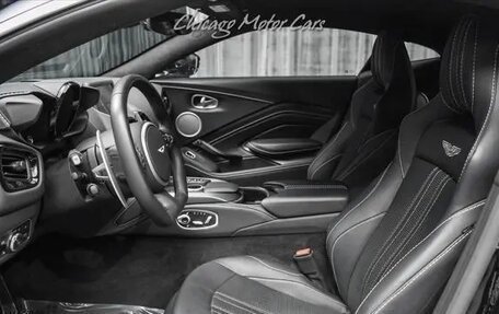 Aston Martin V8 Vantage IV, 2022 год, 16 600 000 рублей, 17 фотография