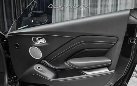 Aston Martin V8 Vantage IV, 2022 год, 16 600 000 рублей, 21 фотография