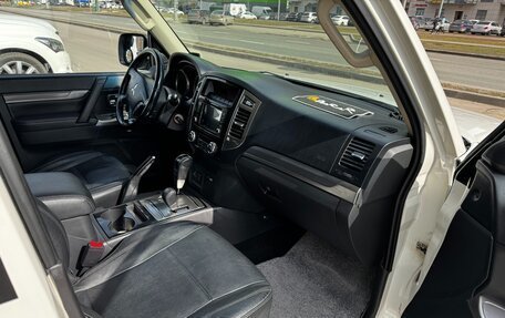 Mitsubishi Pajero IV, 2015 год, 3 600 000 рублей, 17 фотография