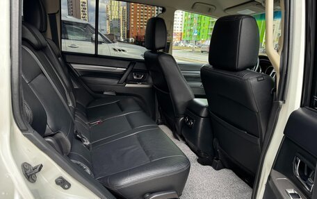 Mitsubishi Pajero IV, 2015 год, 3 600 000 рублей, 13 фотография