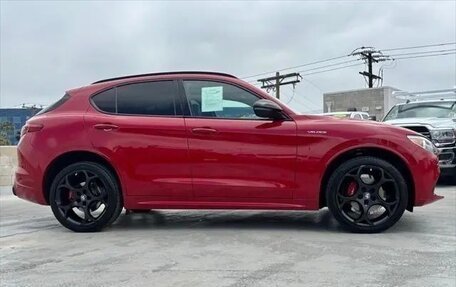 Alfa Romeo Stelvio, 2022 год, 4 505 254 рублей, 3 фотография