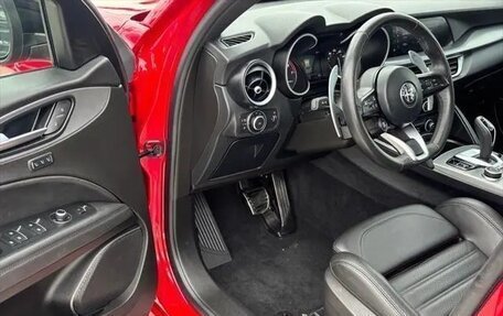 Alfa Romeo Stelvio, 2022 год, 4 505 254 рублей, 8 фотография