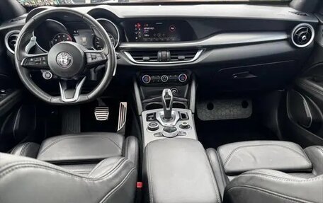Alfa Romeo Stelvio, 2022 год, 4 505 254 рублей, 13 фотография