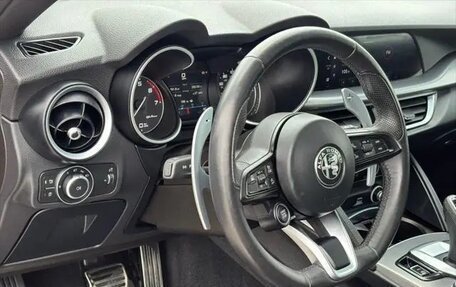 Alfa Romeo Stelvio, 2022 год, 4 505 254 рублей, 9 фотография