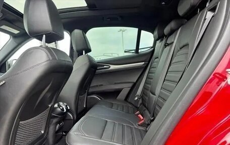 Alfa Romeo Stelvio, 2022 год, 4 505 254 рублей, 12 фотография