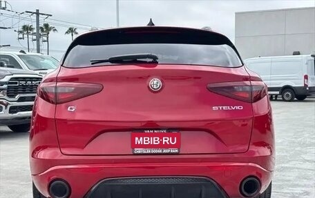 Alfa Romeo Stelvio, 2022 год, 4 505 254 рублей, 5 фотография