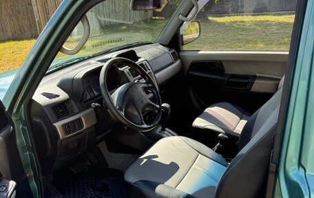 Mitsubishi Pajero iO, 1999 год, 700 000 рублей, 8 фотография