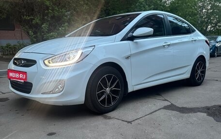 Hyundai Solaris II рестайлинг, 2014 год, 1 199 000 рублей, 2 фотография