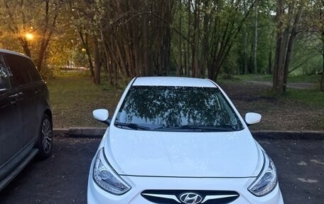 Hyundai Solaris II рестайлинг, 2014 год, 1 199 000 рублей, 19 фотография