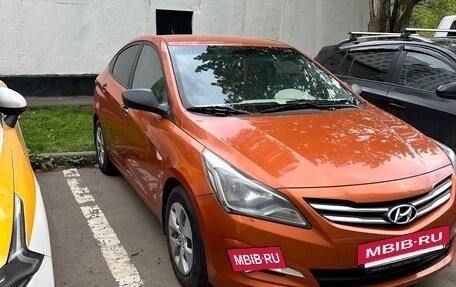Hyundai Solaris II рестайлинг, 2015 год, 980 000 рублей, 4 фотография