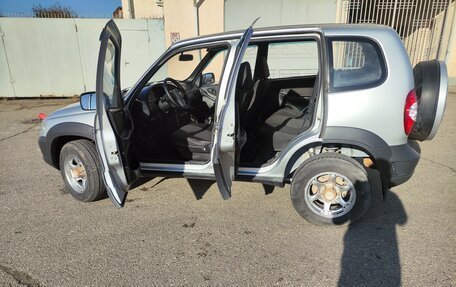 Chevrolet Niva I рестайлинг, 2012 год, 610 000 рублей, 18 фотография