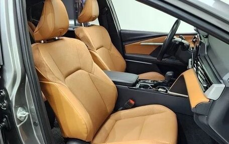 Toyota Camry, 2024 год, 5 550 000 рублей, 13 фотография