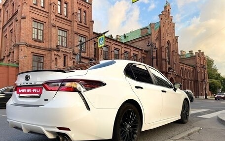 Toyota Camry, 2021 год, 2 490 000 рублей, 9 фотография