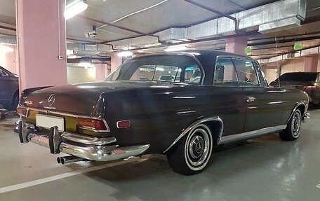 Mercedes-Benz W111, 1967 год, 6 000 000 рублей, 7 фотография