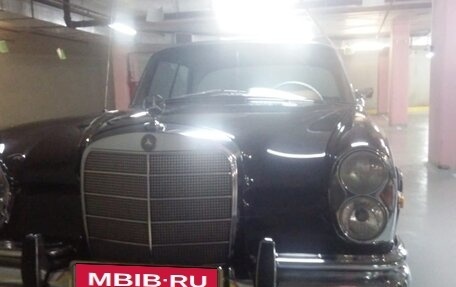 Mercedes-Benz W111, 1967 год, 6 000 000 рублей, 3 фотография