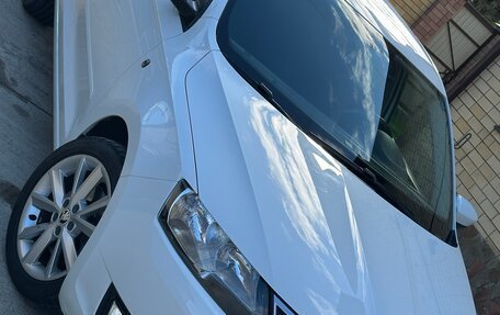 Skoda Rapid I, 2015 год, 1 375 000 рублей, 2 фотография