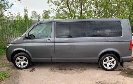 Volkswagen Caravelle T6 рестайлинг, 2020 год, 5 200 000 рублей, 2 фотография