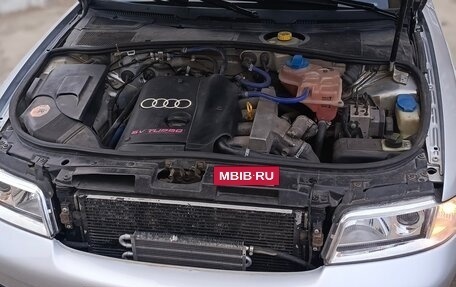 Audi A4, 2000 год, 600 000 рублей, 18 фотография
