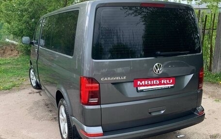 Volkswagen Caravelle T6 рестайлинг, 2020 год, 5 200 000 рублей, 3 фотография