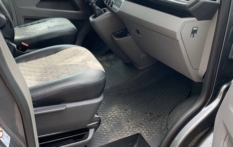 Volkswagen Caravelle T6 рестайлинг, 2020 год, 5 200 000 рублей, 24 фотография