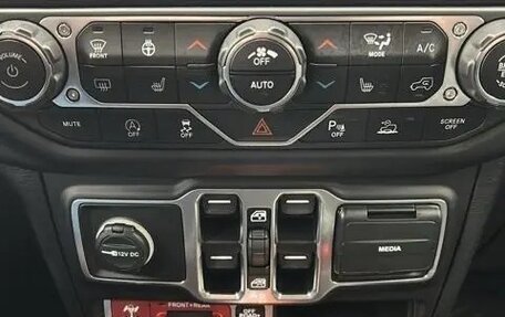 Jeep Wrangler, 2021 год, 5 644 018 рублей, 19 фотография