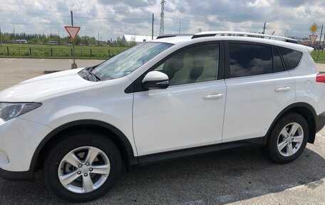 Toyota RAV4, 2014 год, 2 450 000 рублей, 8 фотография
