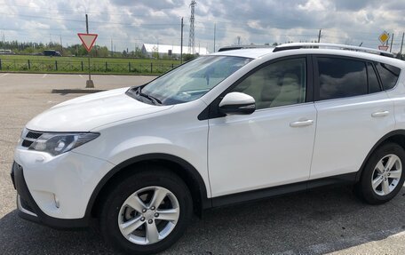 Toyota RAV4, 2014 год, 2 450 000 рублей, 6 фотография