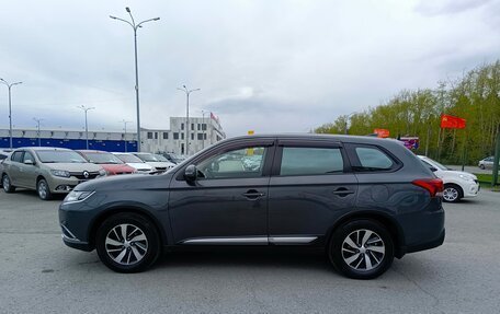 Mitsubishi Outlander III рестайлинг 3, 2017 год, 1 595 995 рублей, 4 фотография