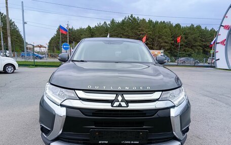 Mitsubishi Outlander III рестайлинг 3, 2017 год, 1 595 995 рублей, 2 фотография