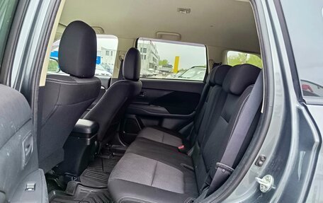 Mitsubishi Outlander III рестайлинг 3, 2017 год, 1 595 995 рублей, 12 фотография
