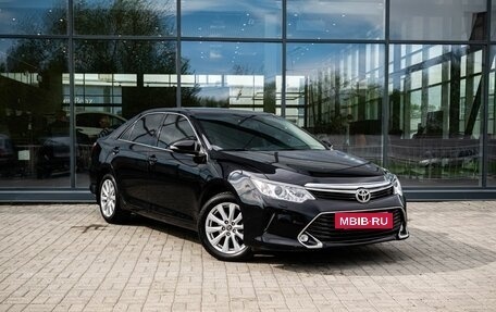 Toyota Camry, 2017 год, 2 550 000 рублей, 5 фотография