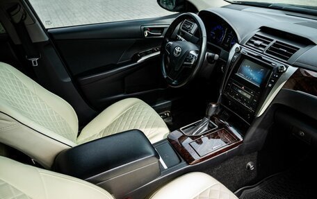 Toyota Camry, 2017 год, 2 550 000 рублей, 11 фотография