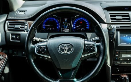 Toyota Camry, 2017 год, 2 550 000 рублей, 16 фотография