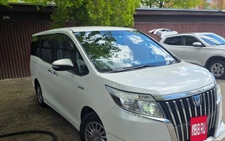 Toyota Esquire I, 2015 год, 2 100 000 рублей, 3 фотография