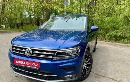 Volkswagen Tiguan II, 2018 год, 2 990 000 рублей, 3 фотография