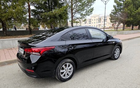 Hyundai Solaris II рестайлинг, 2017 год, 1 300 000 рублей, 6 фотография