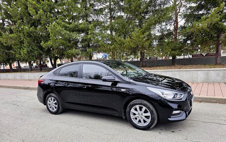 Hyundai Solaris II рестайлинг, 2017 год, 1 300 000 рублей, 2 фотография
