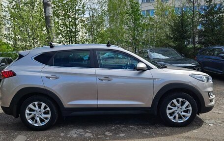 Hyundai Tucson III, 2019 год, 2 300 000 рублей, 6 фотография