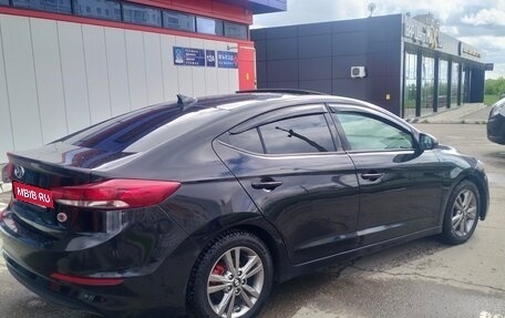 Hyundai Elantra VI рестайлинг, 2017 год, 950 000 рублей, 2 фотография