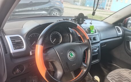 Skoda Fabia II, 2009 год, 330 000 рублей, 2 фотография