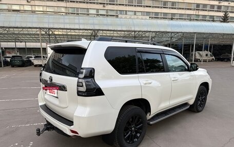 Toyota Land Cruiser Prado 150 рестайлинг 2, 2021 год, 6 790 000 рублей, 5 фотография
