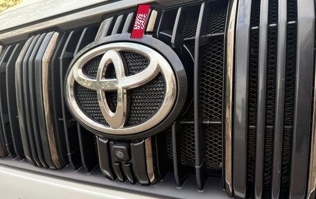 Toyota Land Cruiser Prado 150 рестайлинг 2, 2021 год, 6 790 000 рублей, 9 фотография