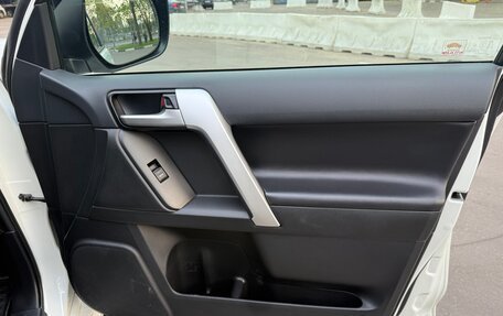 Toyota Land Cruiser Prado 150 рестайлинг 2, 2021 год, 6 790 000 рублей, 17 фотография