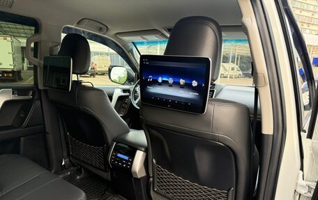 Toyota Land Cruiser Prado 150 рестайлинг 2, 2021 год, 6 790 000 рублей, 21 фотография