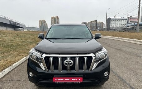 Toyota Land Cruiser Prado 150 рестайлинг 2, 2013 год, 4 050 000 рублей, 2 фотография